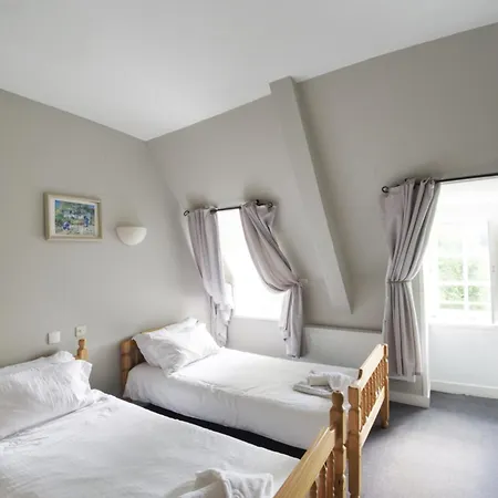 Chateau Baffy Hotel 2*